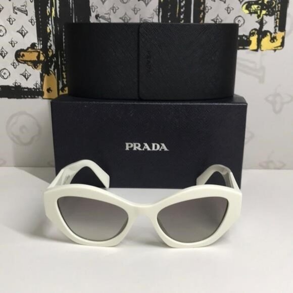 New Authentic Prada SPR 07Y Women’s Sunglasses – White Frame - Picture 7 of 12